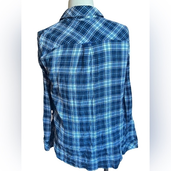 KUT from the Kloth size S Flannel button up - Picture 2 of 5